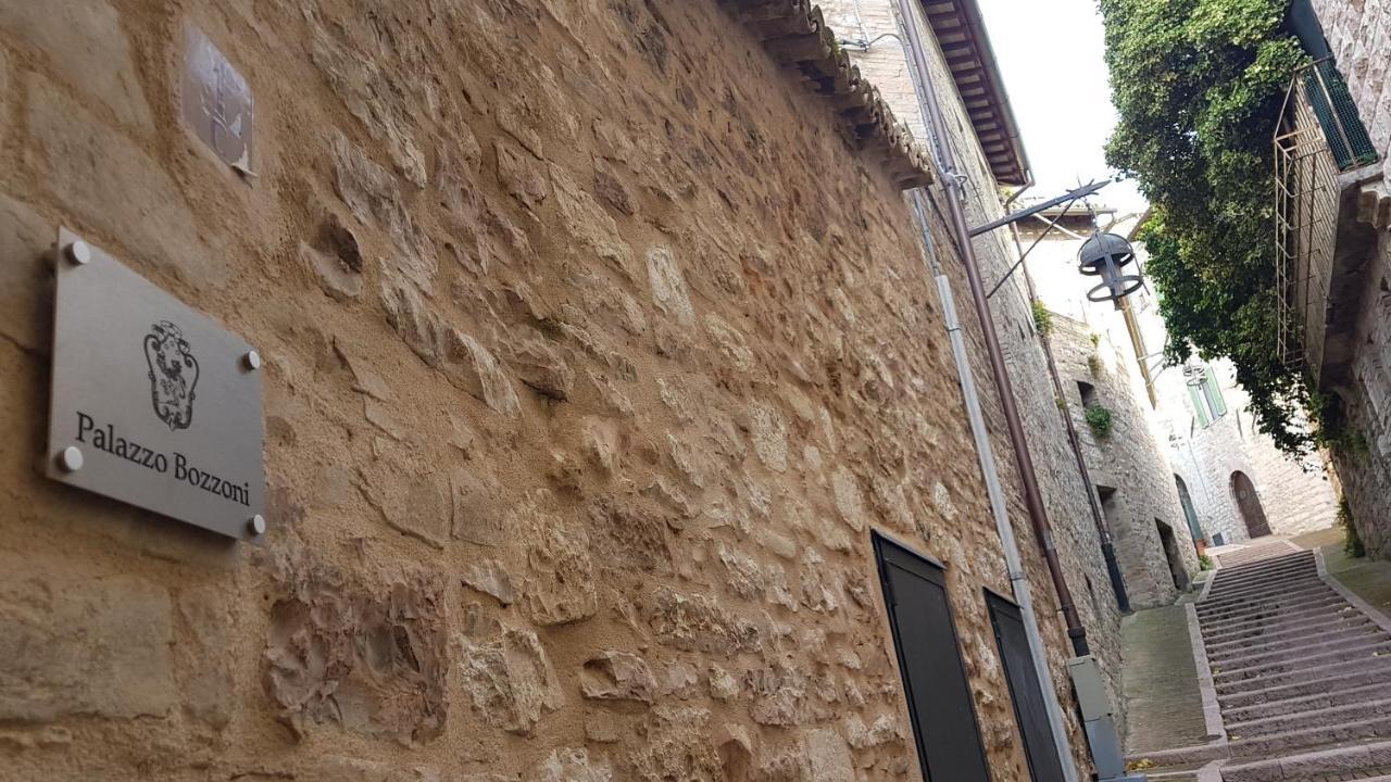 Palazzo Bozzoni Assisi Boutique Apartments Exterior photo